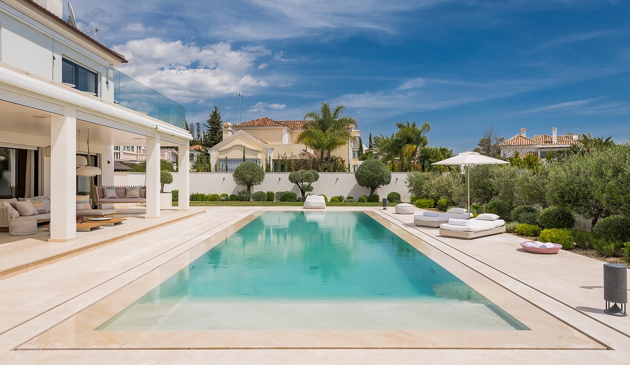 Holiay Rentals Jacques Olivier Marbella