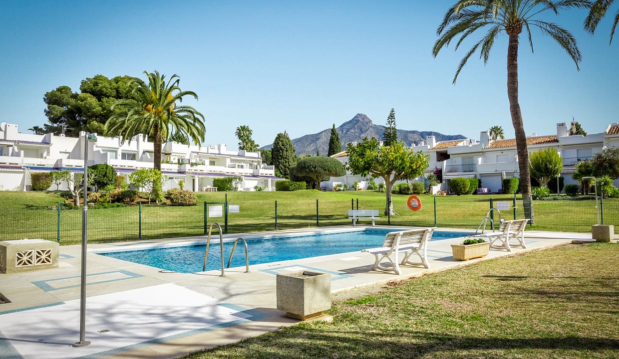 Garden Apartment For Sale in La Rinconda Aloha - Jacques Olivier Marbella